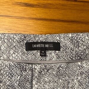 Lafayette 148 New York Monochrome Snakeskin pant. Cropped. Inseam approx 25”